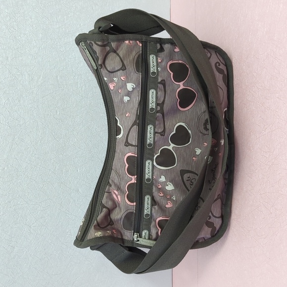 Lesportsac RARE Medium Gray 50s Style Sunglasses Crossbody Purse Messenger Bag - Picture 3 of 14